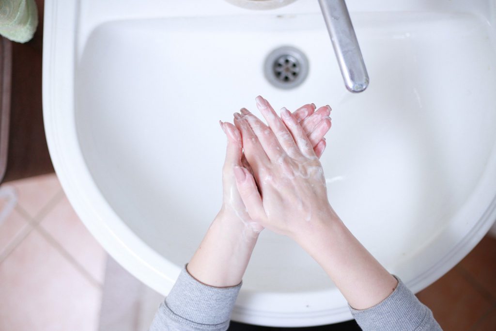 wash hand virus